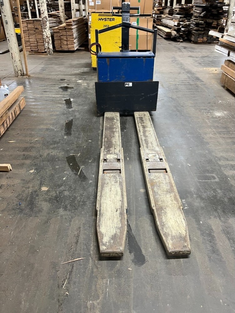 Crown Pallet Jack 80 PE-S
