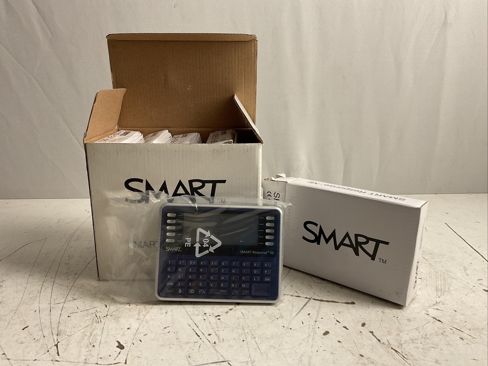 SMART Technologies Response XE System Remote Model 03-00182 (New)….       011-67