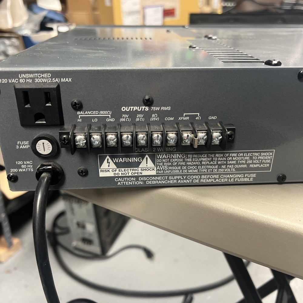 PEAVEY IPA75T Industrial Power Amplifier