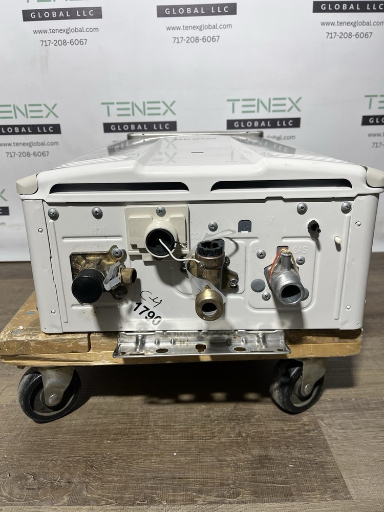 Rinnai V53DeP Outdoor Tankless Water Heater 120k BTU Propane Gas (C-4 #1790)