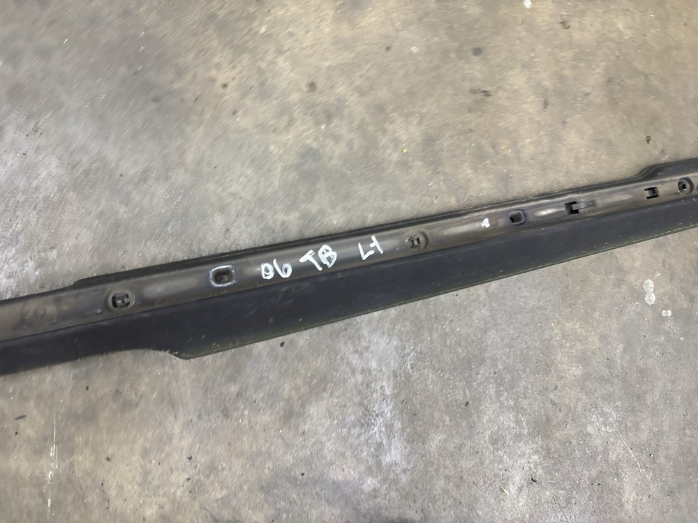 02-09 Trailblazer Left Drivers Side Luggage Rack Rail 65”