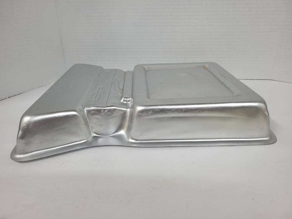 Vintage Wilton 1997 Desktop Computer Cake Pan Mold 2105-1519