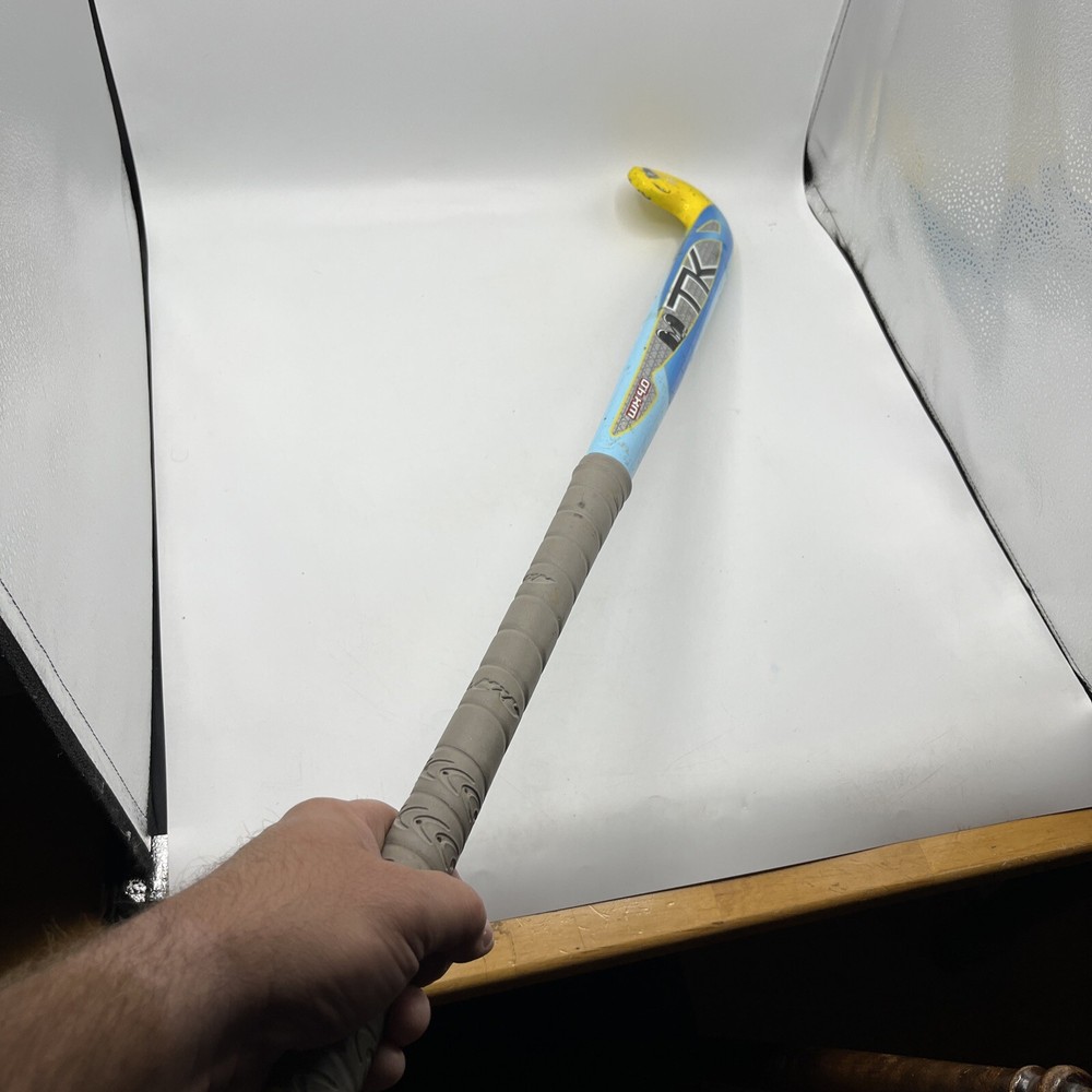 TK WX 4.0 Composite Field Hockey Stick 34.5” Long In Solid Good Shape