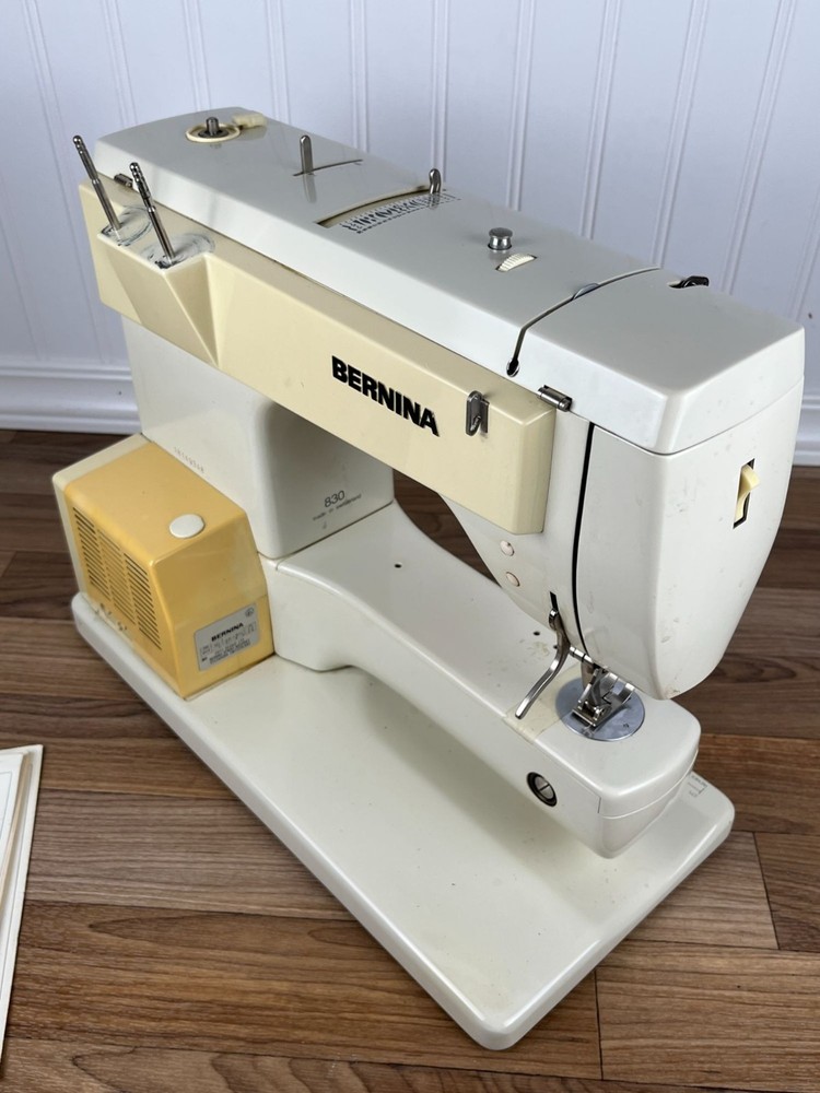 BERNINA 830 Record Electronic Sewing Machine With Pedal