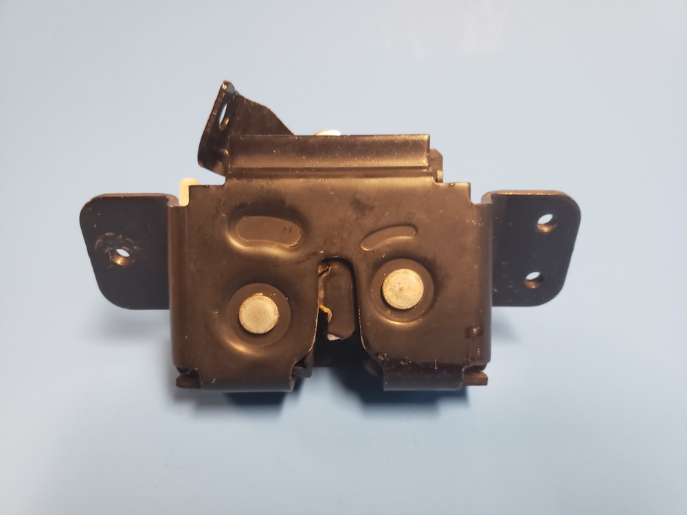 Jeep Compass 2007-2017 Dodge Caliber 2007-2017 OEM Lift Gate Latch Release Loc