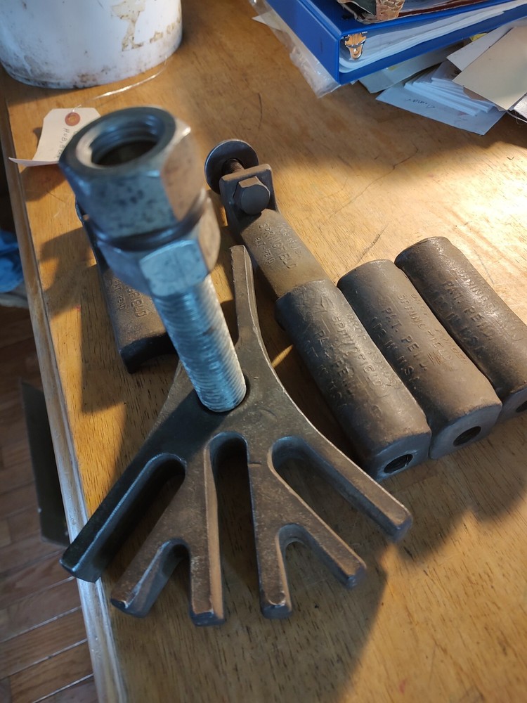 READ Springfield 500 universal wheel hub, gear puller