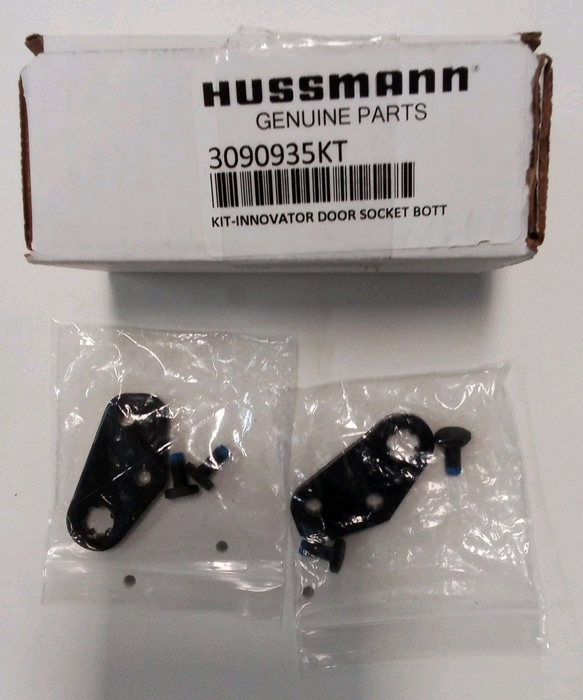 Hussman Door Socket Bott 3080935KT