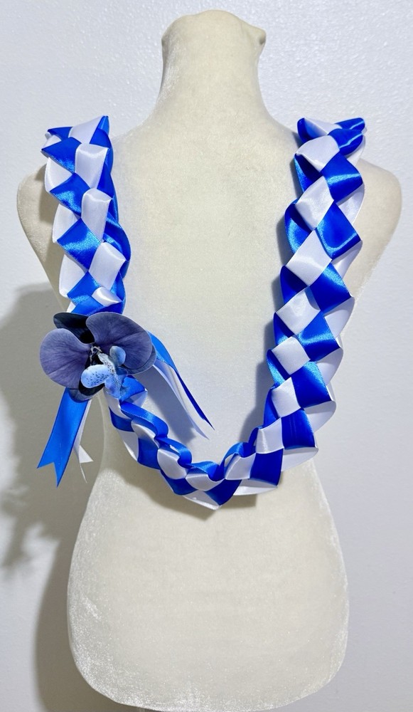 GRADUATION BRAIDED RIBBON LEIS WHITE/BLUE