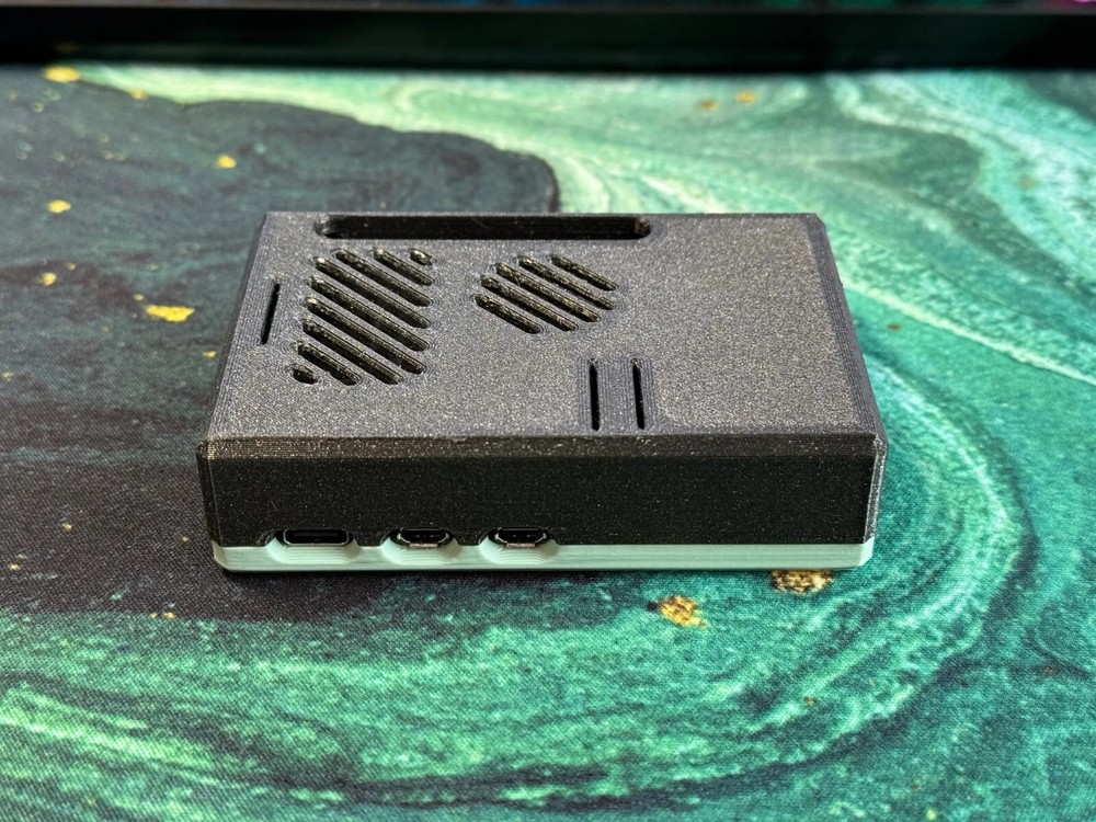 Raspberry Pi 5 Snap Fit Case (White or Black)