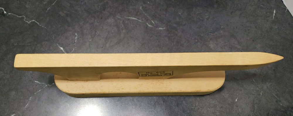 Dritz Point Presser & Pounding Block No. 695