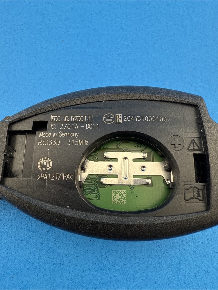 USED MERCEDES-BENZ 2-BUTTON IYZDC11 KEYLESS ENTRY REMOTE TRANSMITTER