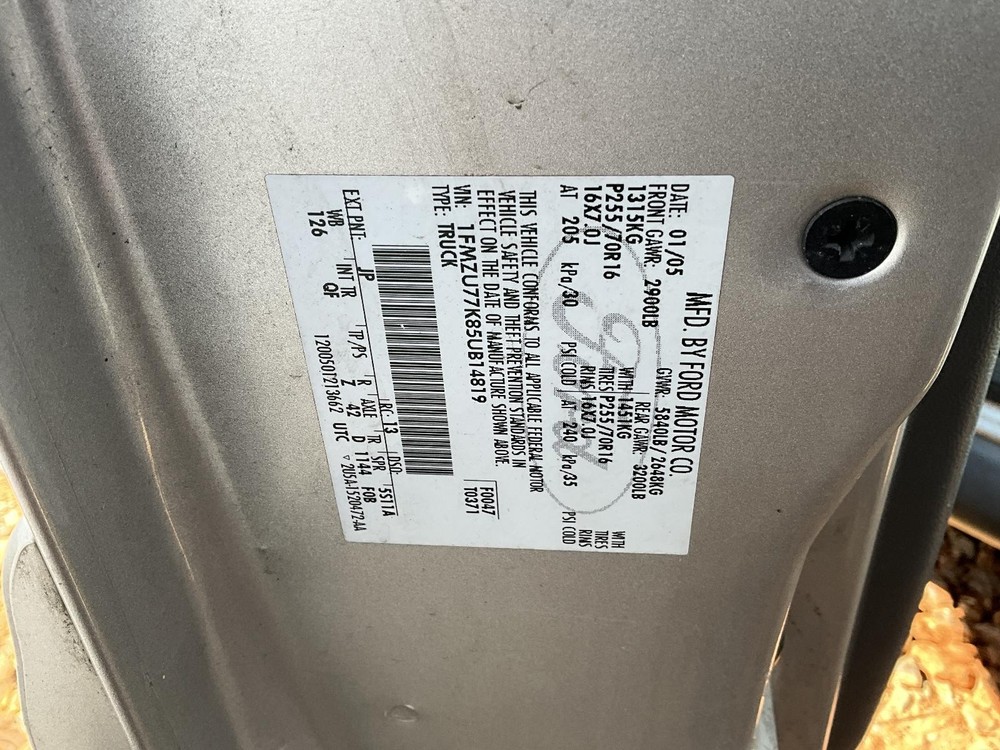 Used Headrest fits: 2005 Ford Explorer Grade A