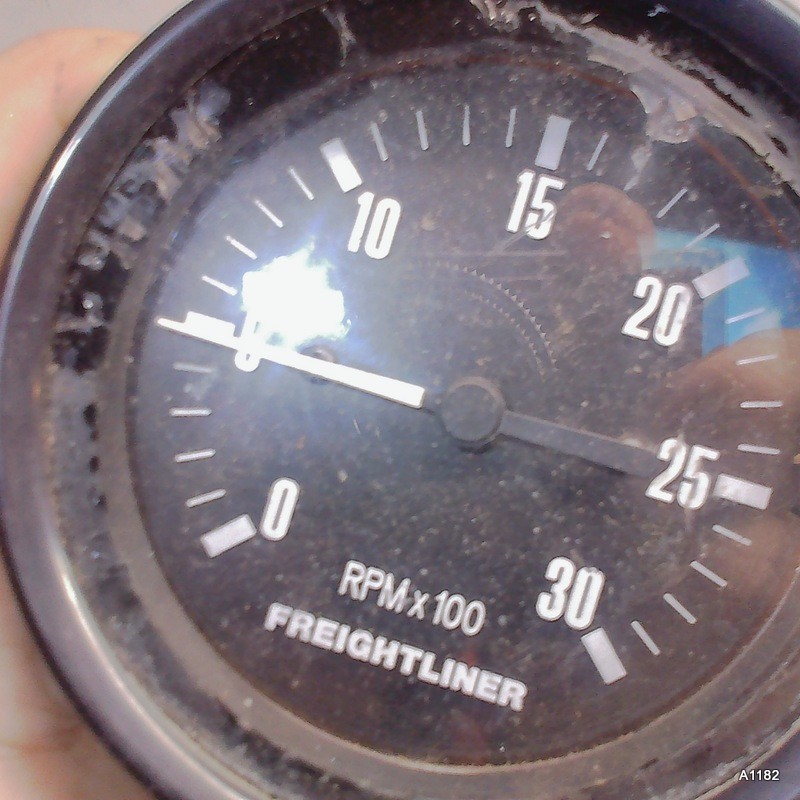 Vintage Freightliner Programmable Tachometer 643292