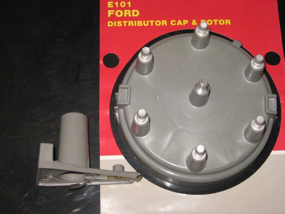Ignition Distributor Cap + Rotor Kit, Auto-Tune by BWD # E101
