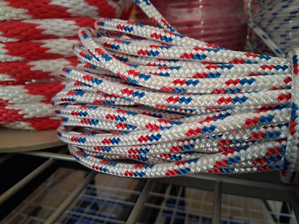 1/4 x 100 ft. Double Braid-Yacht Braid polyester rope. RWB