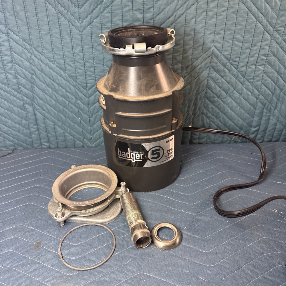 InSinkErator Badger 5 1/2 Hp Garbage Disposal - Black (BADGER 5 W/C)  WP331