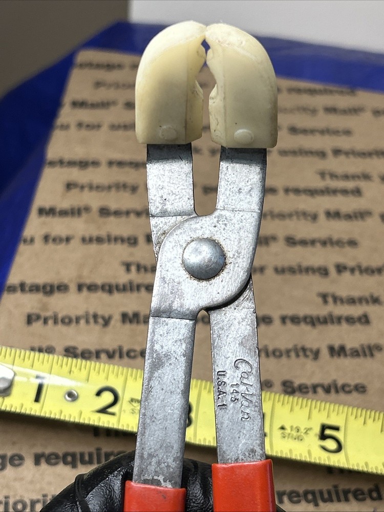 Cal-Van Tools 143 Spark Plug Boot Wire Pliers Nice Red Handle U.S.A.