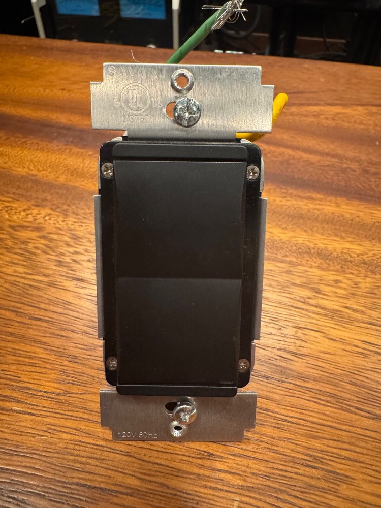 Savant WP3-SW0002-00 Echo Auxiliary Control Black