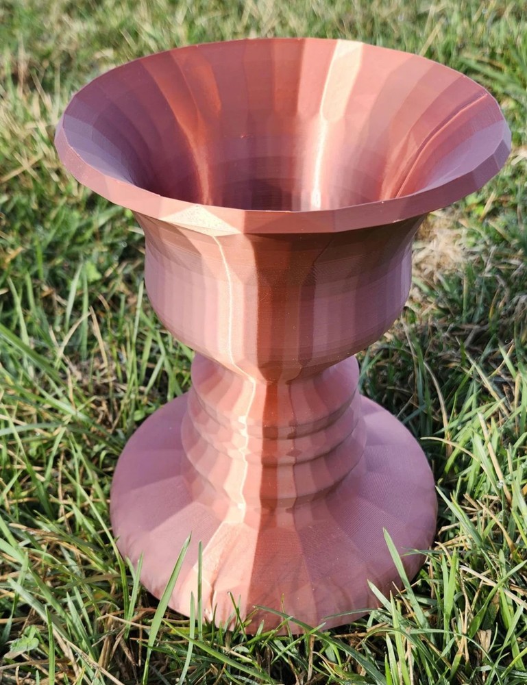 3D Victorian Face Vase - Medium