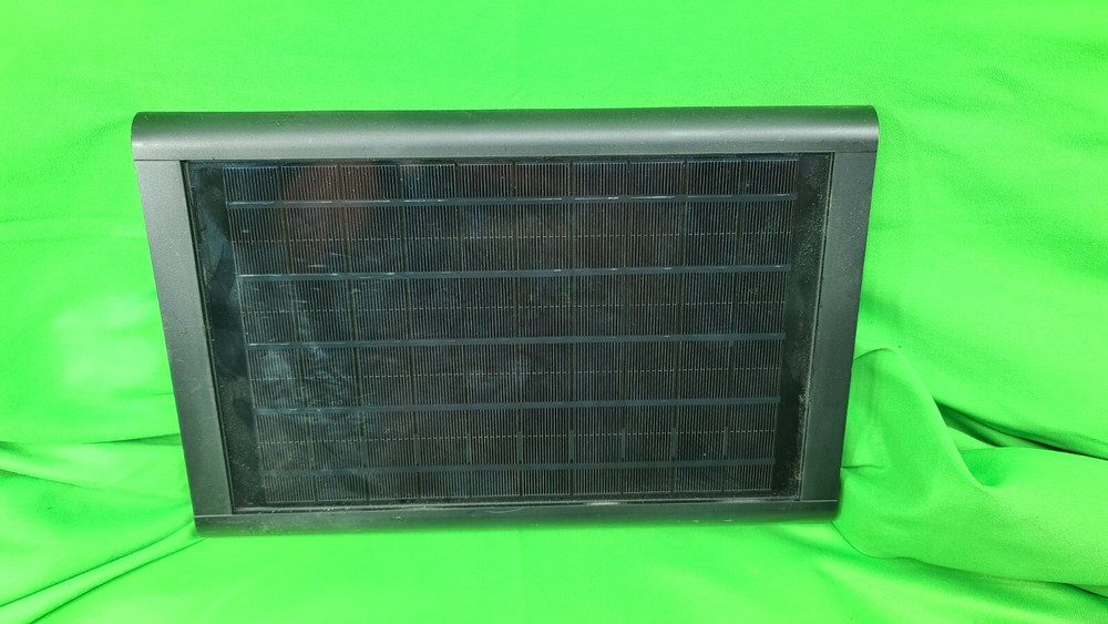 Ring 1st Gen 5W Super Solar Panel, Barrel Plug, Black