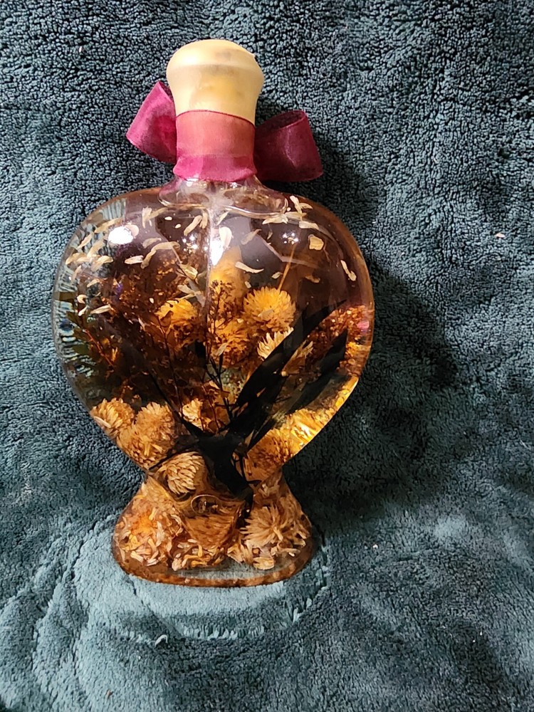 VINTAGE NEIMAN MARCUS GLASS ACCENT BOTTLE HEART SHAPED