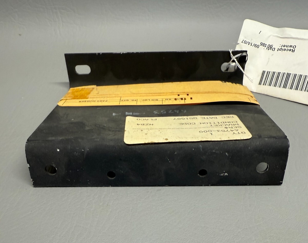 64753-000 Piper Bracket