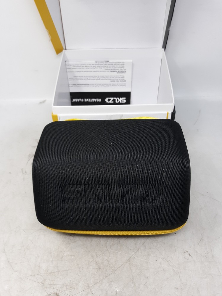 SKLZ Reactive Flash Cognitive Agility Training System 4 Lights w/ Case