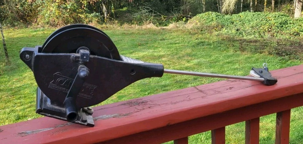 Cannon Manual Downrigger With Mounting Plate