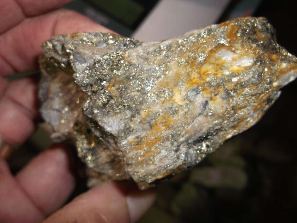gold silver copper ore, 234 grams samples ,ore high grade .