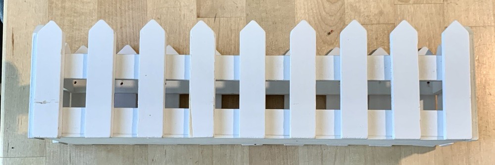 WHITE PICKET FENCE CONTAINER. RECTANGULAR FLOWER POT FOR ARRANGEMENTS!