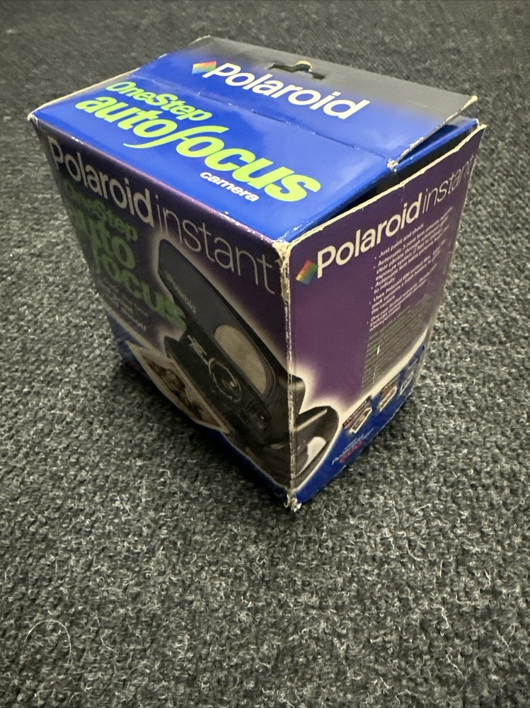 Polaroid One Step Auto Focus 600 SE Camera in Box Handle Broken.