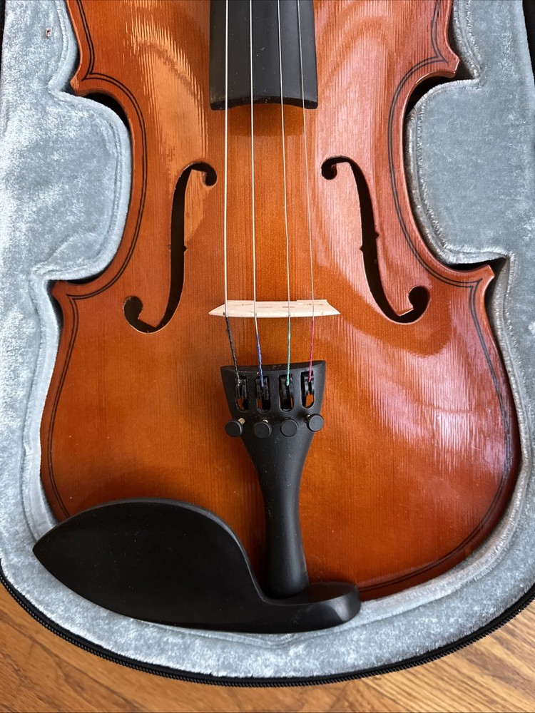 Violin With Teller Bridge, Bow and Case. Full Size 4/4