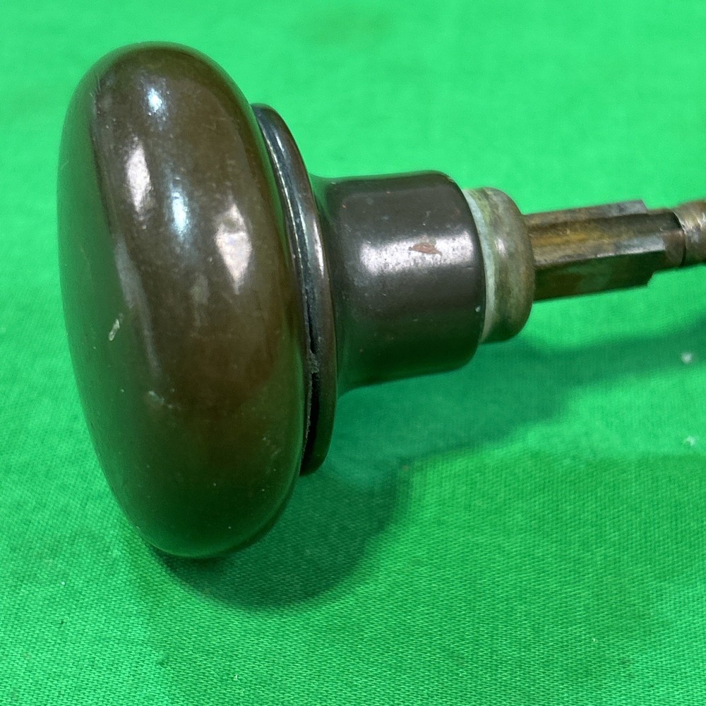 ANTIQUE BRASS DOOR KNOBS & Swivel SPINDLE 2” Knobs