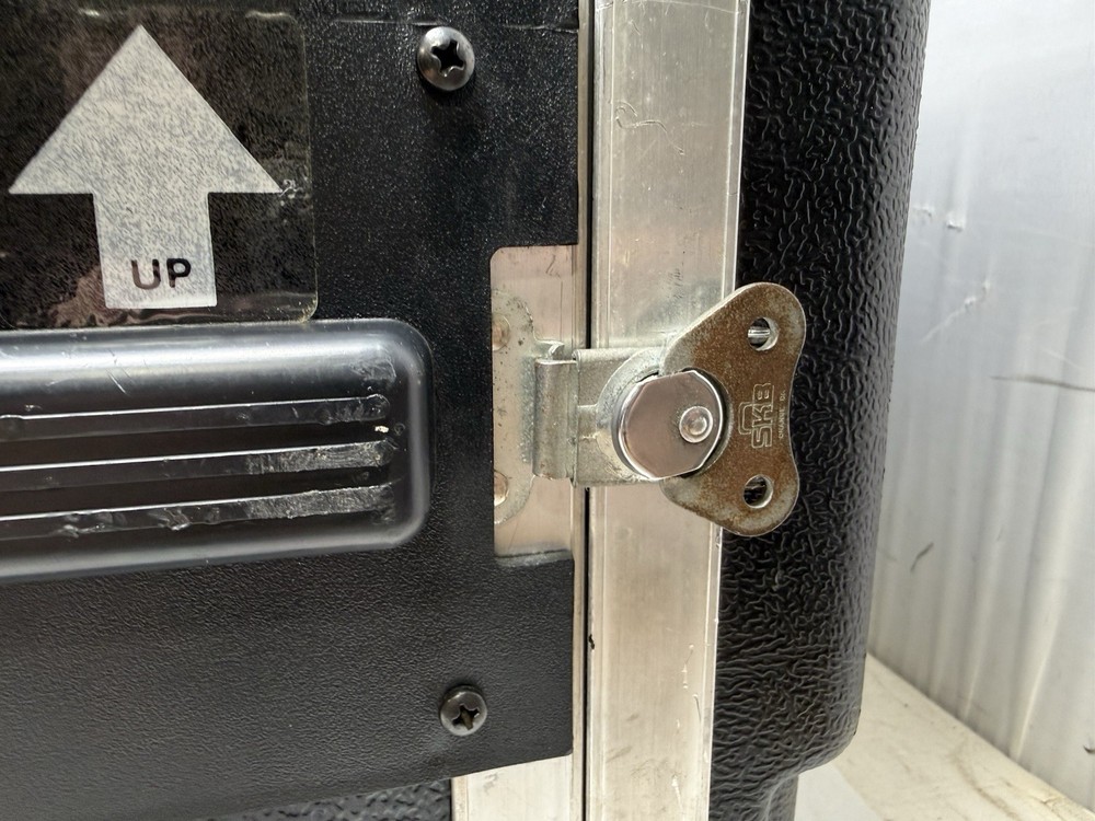 SKB Hard Plastic Case With Storage, Double Side - Rack Mount