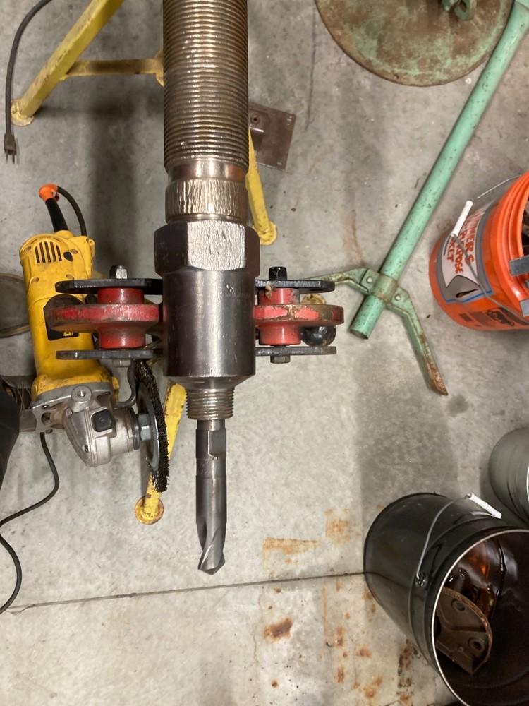 Mueller Model D4 Drilling/Tapping Machine