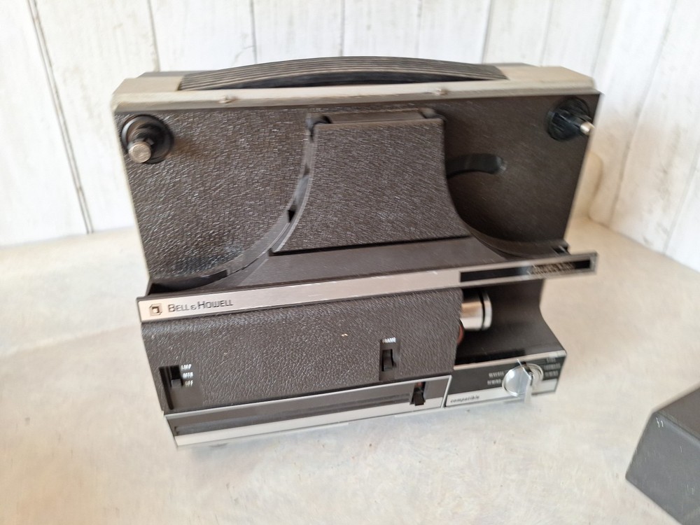 Bell And Howell Director Series Projector