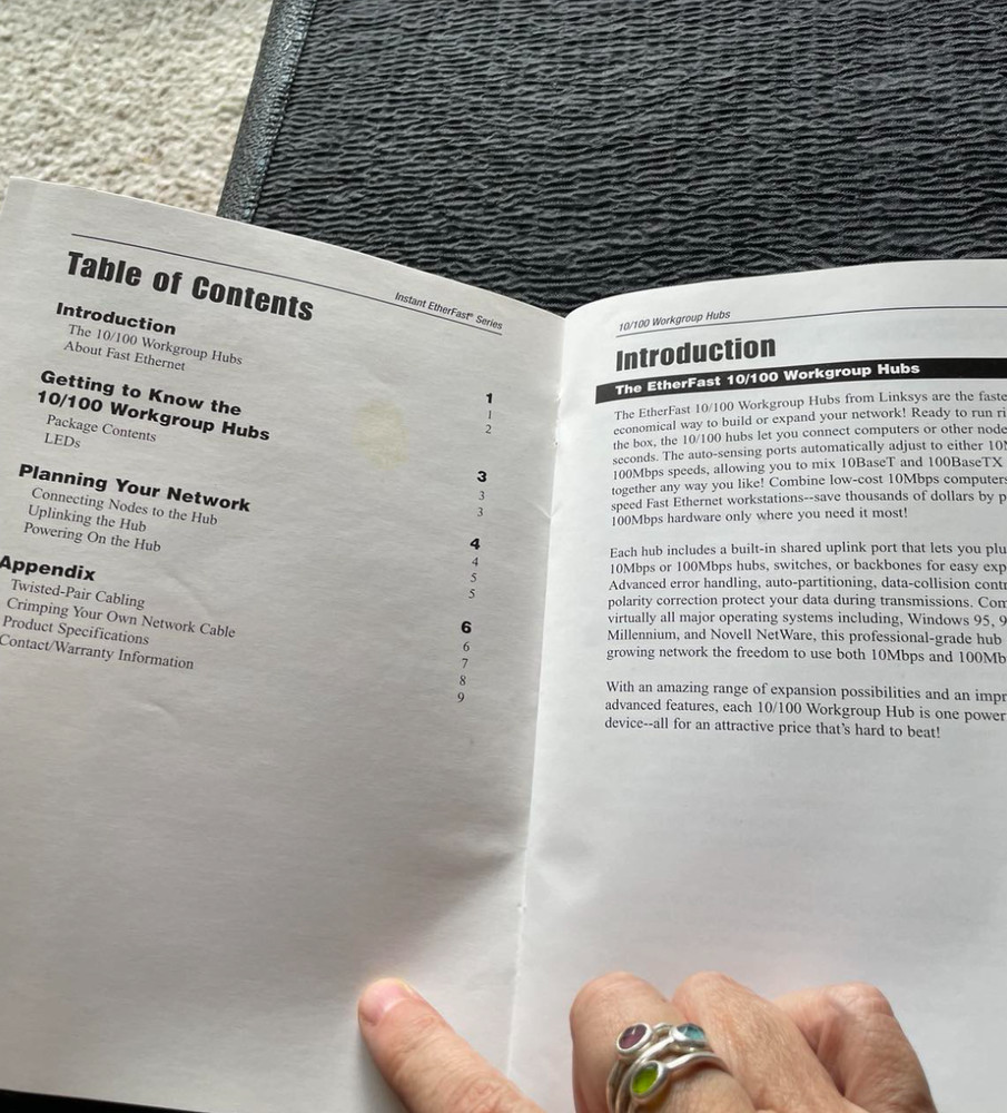 User Guide ONLY EtherFast 10/100 Workgroup Hubs EFAH05W EFAH08W EFAH16W v2