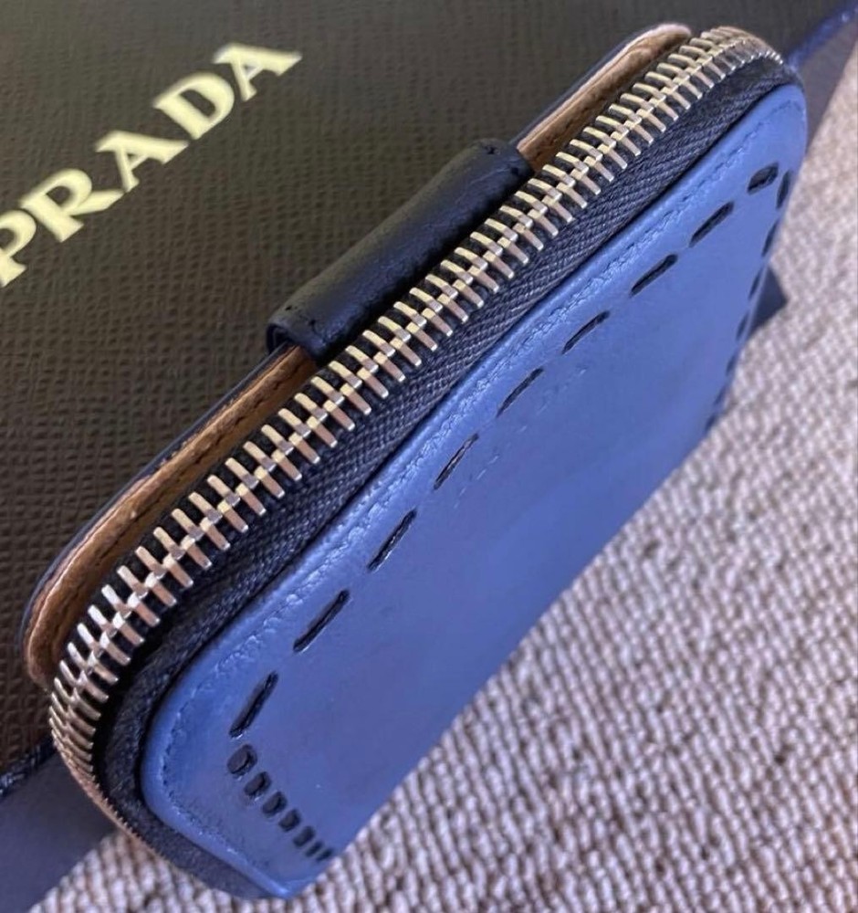Rare PRADA Bi-Fold Wallet Bicolor Navy Stitch