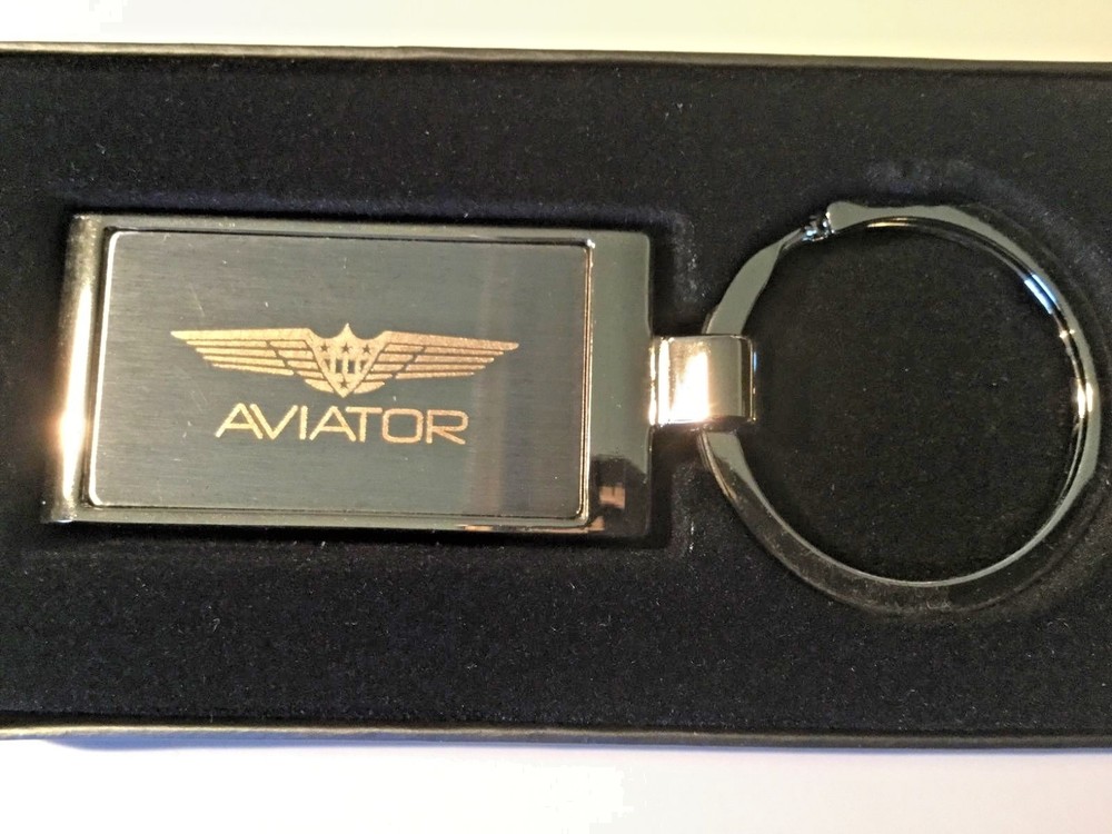 Aviator Wing Solid Keychain. GREAT GIFT IDEA! PILOT, helicopter, airplane