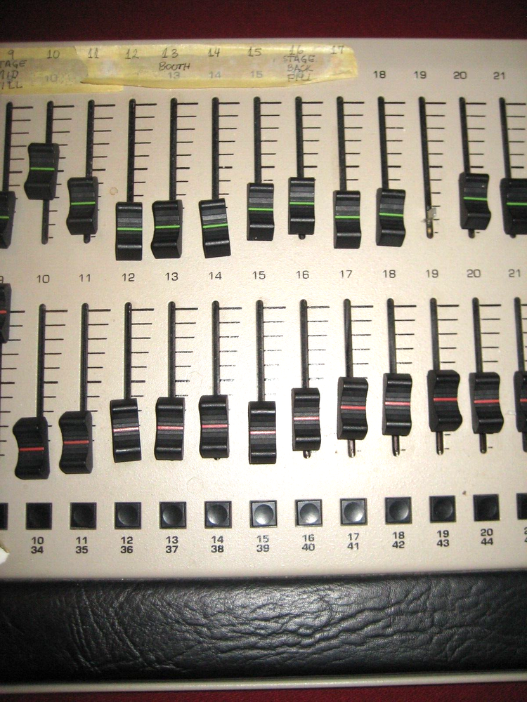 Applied Electronics Analog Lighting Console The Commander C-24 DMX512 Untested