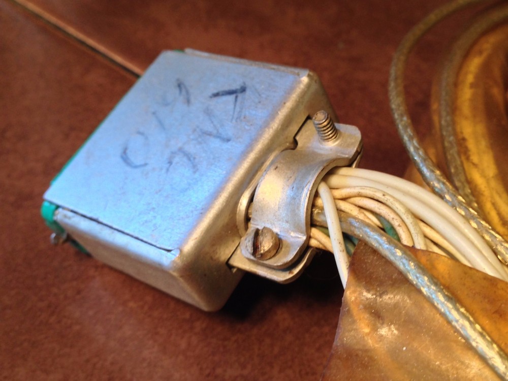King KNC-610 Connector with wires