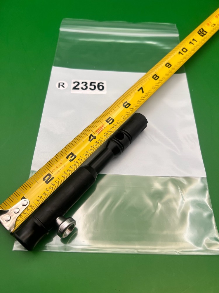 Autococker Bolt
