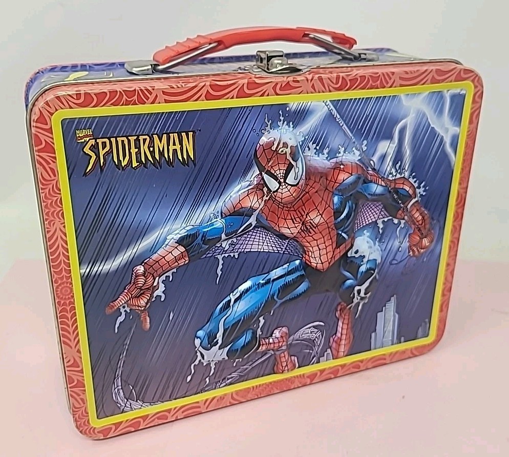 Spiderman 3D Embossed Metal Lunchbox 2000 Marvel Comics