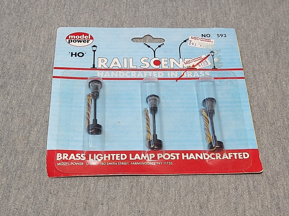 Model Power HO Brass Lighted Lamp Post No. 593 ~ TS
