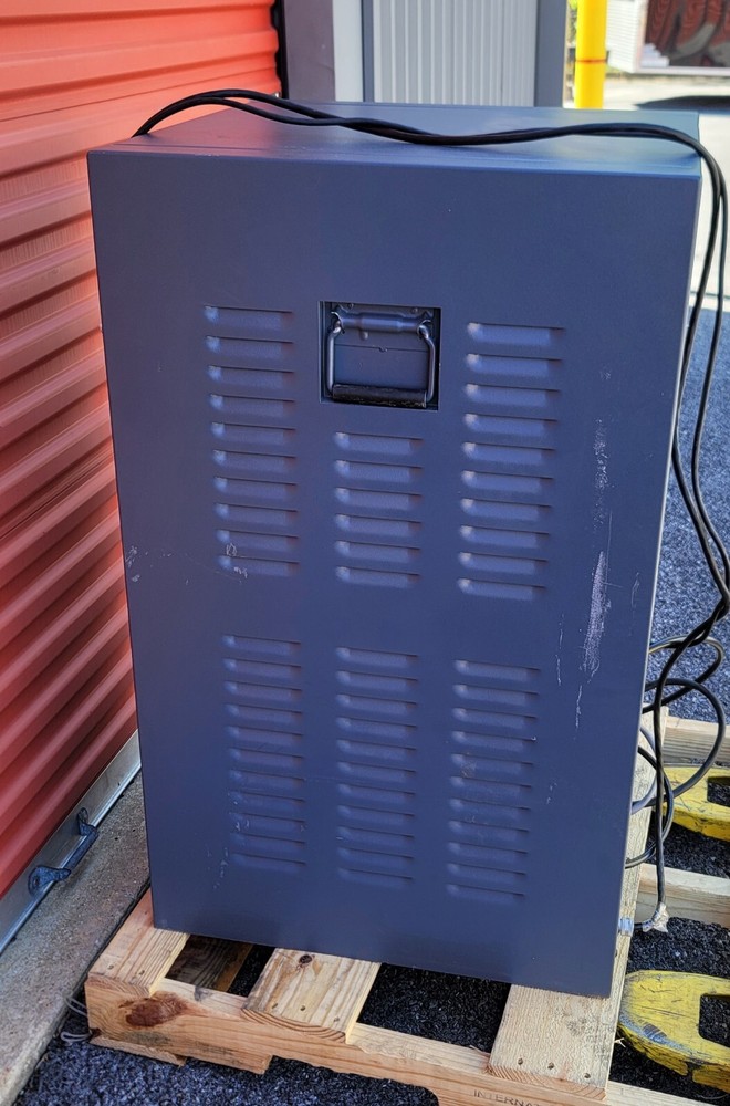 Datron TW7000 And TW1000D Transworld Communication Transceiver