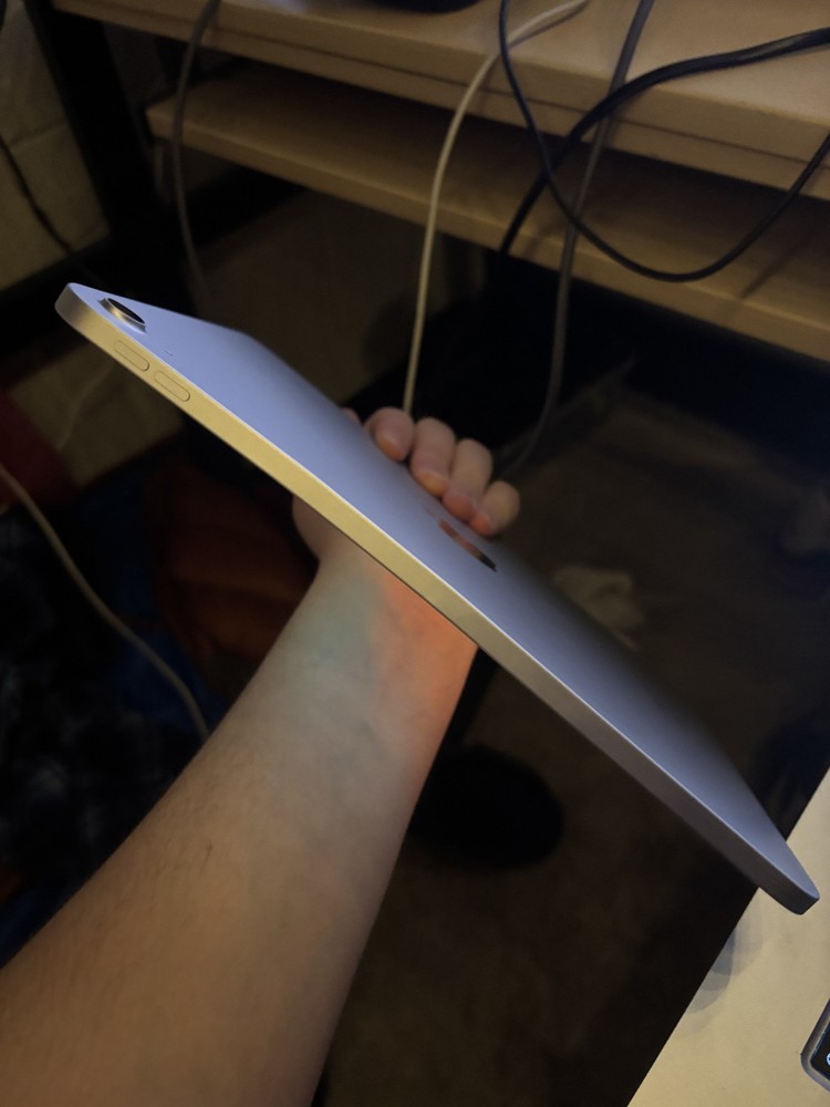 Apple iPad 10th Gen 64 gig