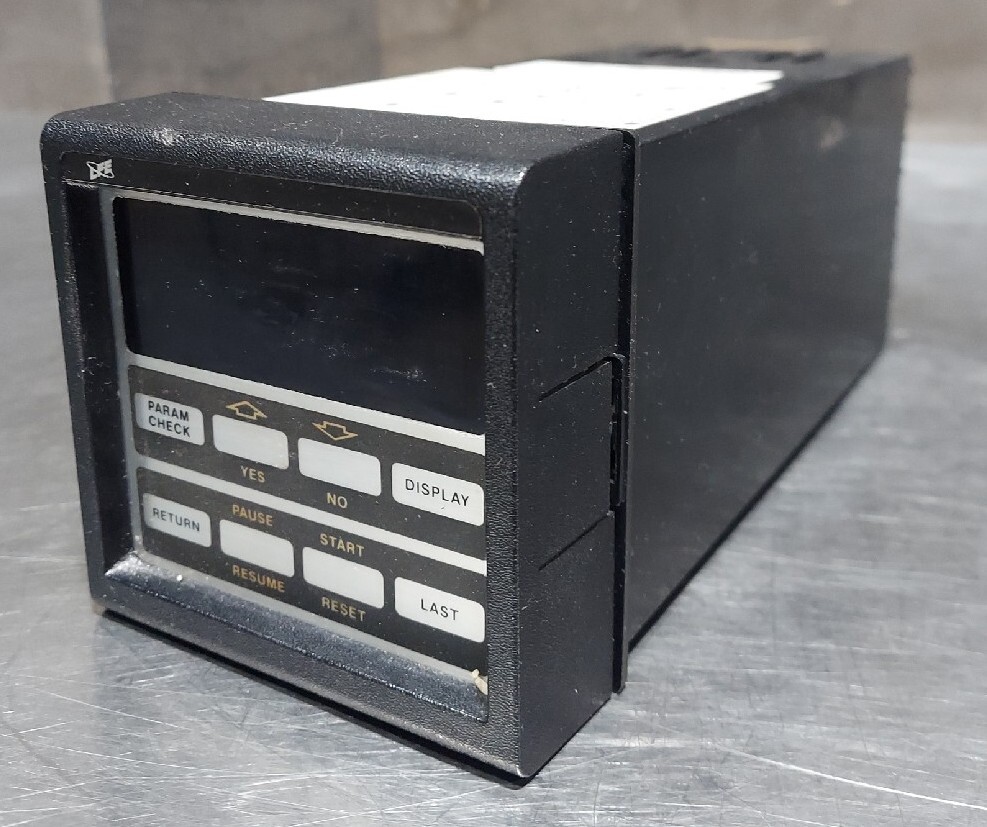 LFE Model 2012 Process Microprocess Controller