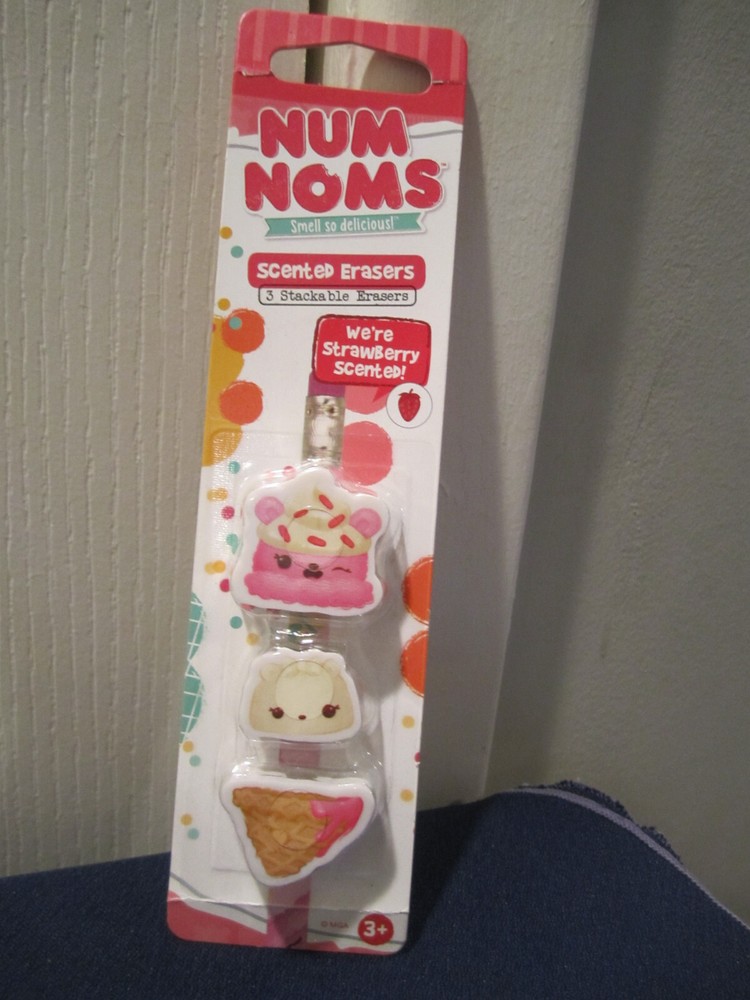 Num Noms Stackable Strawberry Scented Erasers - New
