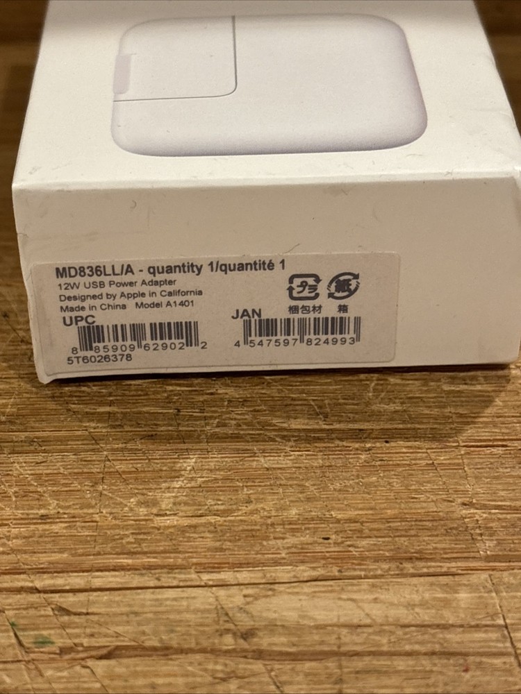 Apple MD836LL/A 12W USB Power Adapter White