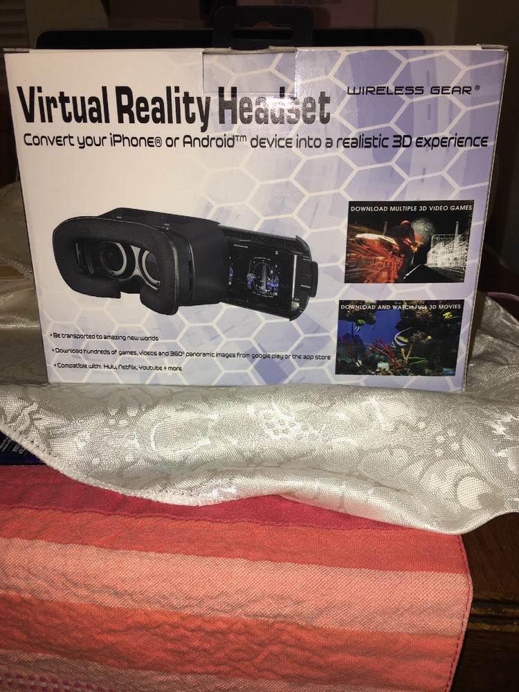 Virtual Reality Headset By Wireless Gear For iPhone or Android 3-D Experience